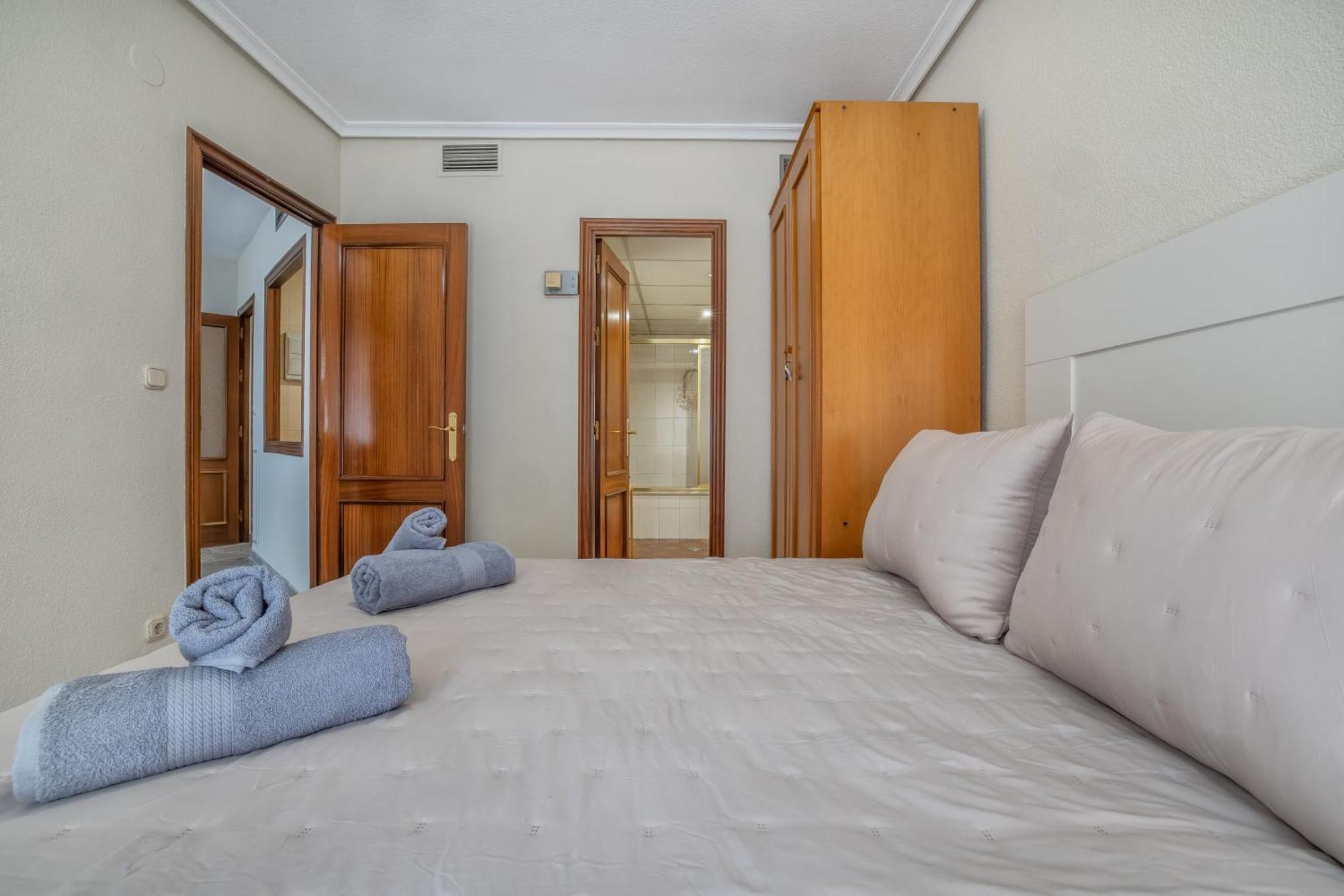 R & T Cordoba Center Apartamentos - Parking Extérieur photo