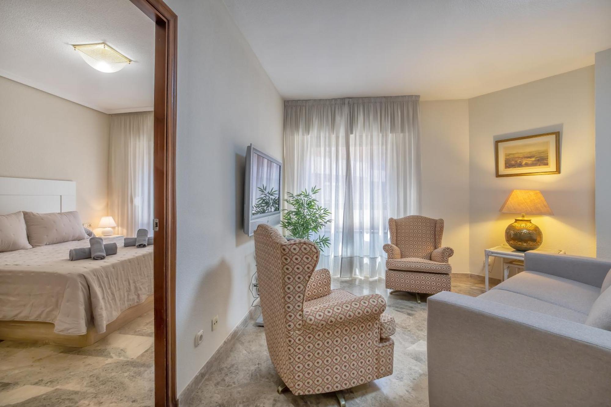 R & T Cordoba Center Apartamentos - Parking Extérieur photo