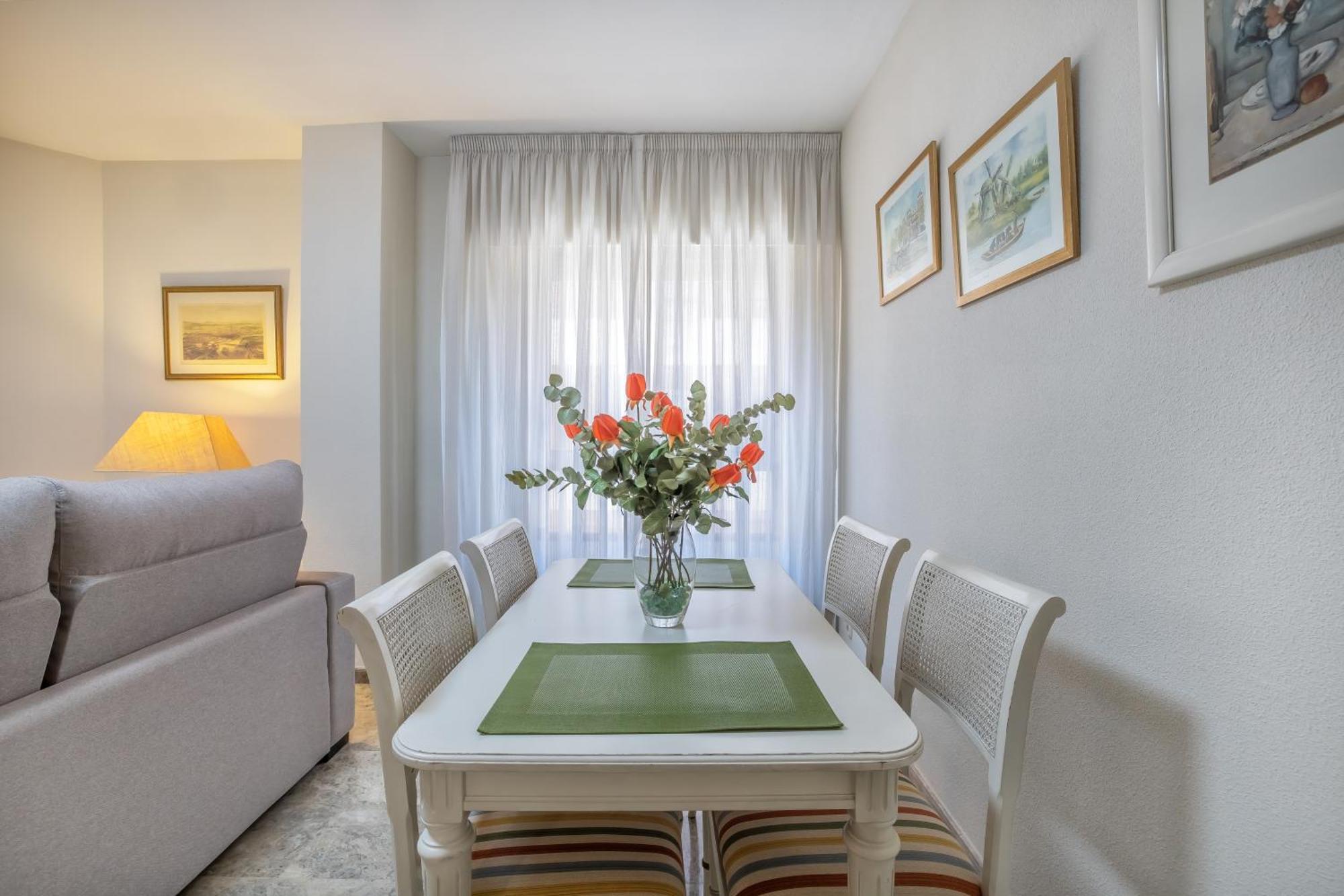 R & T Cordoba Center Apartamentos - Parking Extérieur photo
